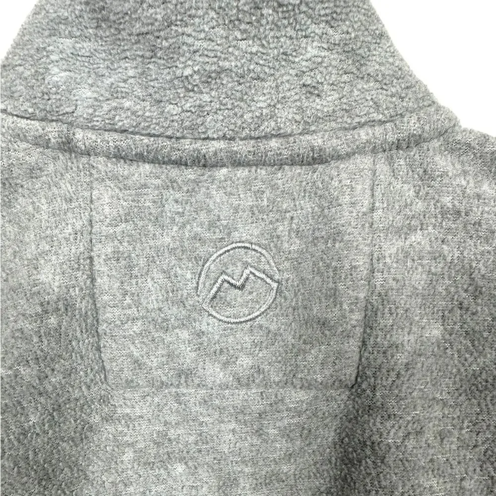 Boys Medium Magellan zip up activewear fleece jacket sweater grey